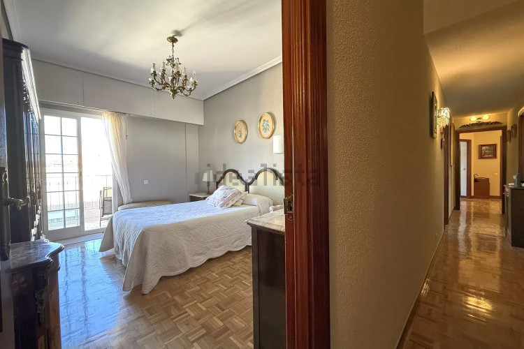 Piso en calle de San Ramón Nonato