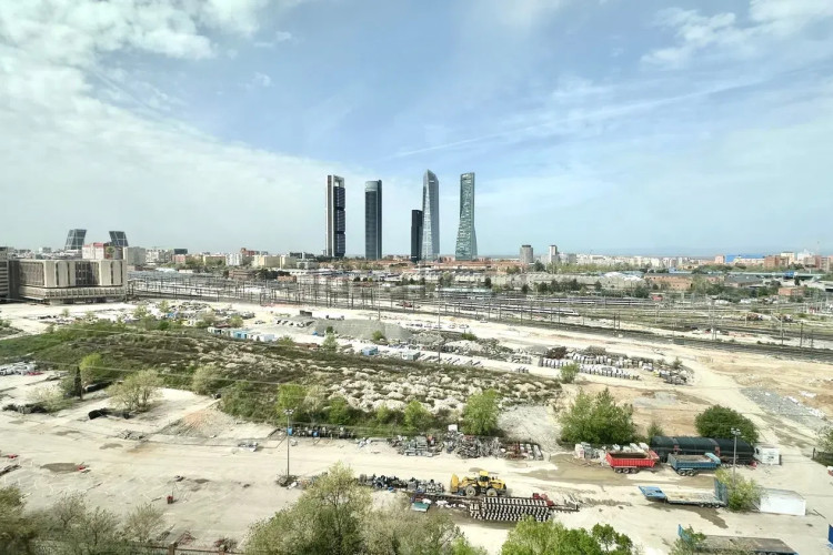 Piso en avenida de Burgos