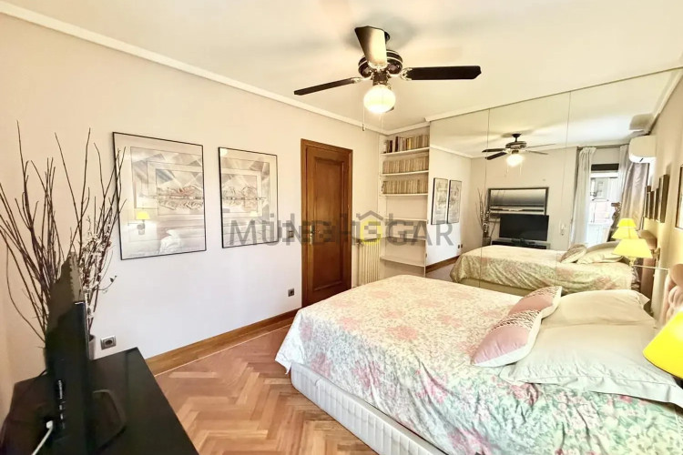 Piso en calle de Pastora Imperio