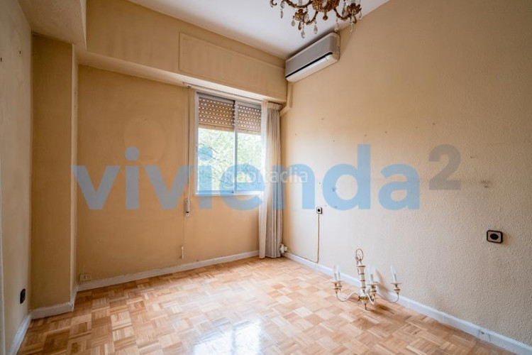 Piso  en Castilla, 132 m2, 5 dormitorios, 2 baxf1os, 829.000 euros en Madrid