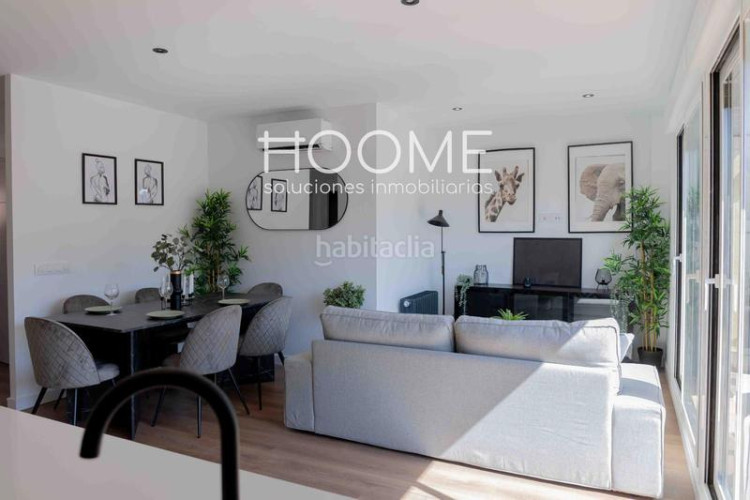 Ático atico con 20 metros de terraza, piscina, garaje opcional, 3 habitaciones 2 baños a estrenar, Castillachamartin en Madrid