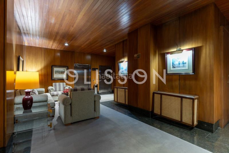 Piso luminosa vivienda con vistas panorámicas en nueva españa en Madrid