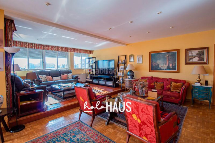 Piso ¿te imaginas despertar cada mañana en lo más alto de chamartín, con vistas abiertas y a tus pies? en Madrid