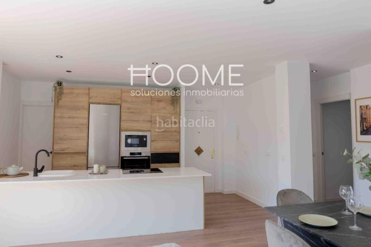 Ático atico con 20 metros de terraza, piscina, garaje opcional, 3 habitaciones 2 baños a estrenar, Castillachamartin en Madrid