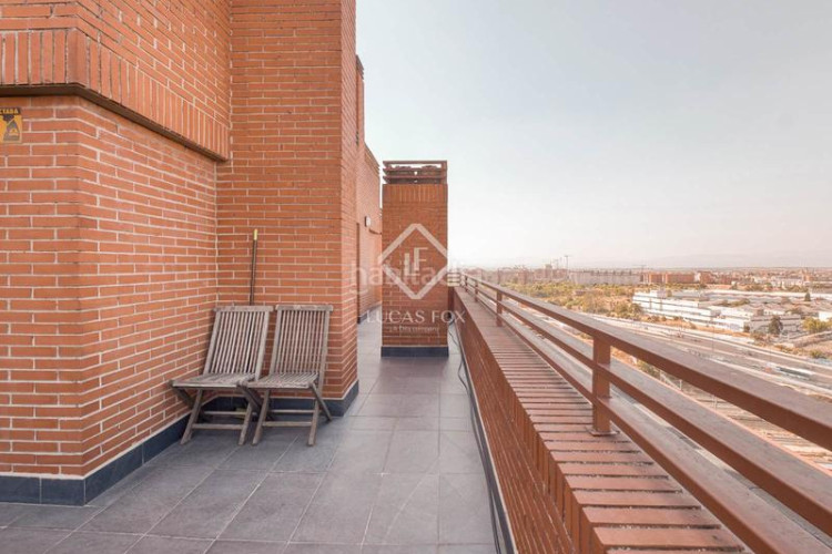 Piso exclusivo ático dúplex de 3 dormitorios con vistas incomparables en venta en chamartín, en Madrid