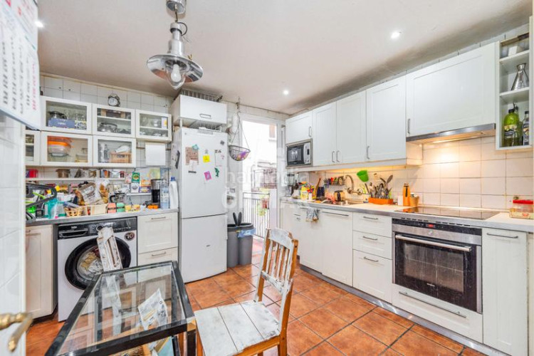 Piso  de 114 m en el barrio de Castilla, con 4 dormitorios y excelente ubicación una oportunidad única tanto para vivir como para i en Madrid