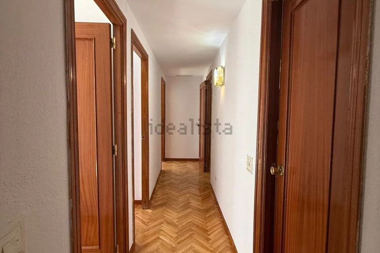 Piso en avenida de Pío XII