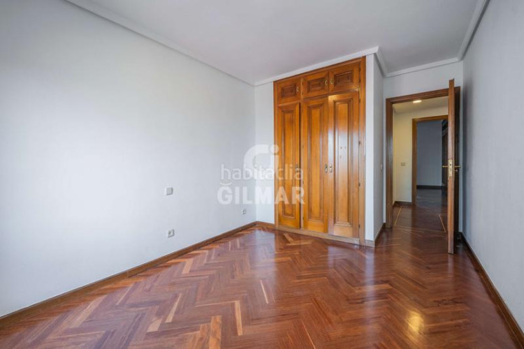 Ático  exclusivo con terraza y dos plazas de garaje en Castilla chamartínen el codiciado barrio de Castilla, dentro del prestigios en Madrid