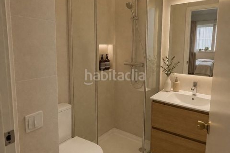 Ático inmejorable oportunidad de 3 habitaciones en Castilla en Madrid