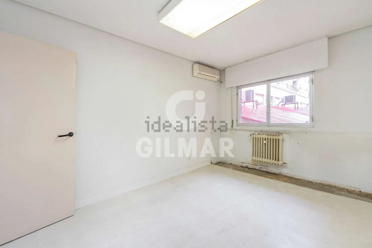 Piso en Castilla con plaza de garaje