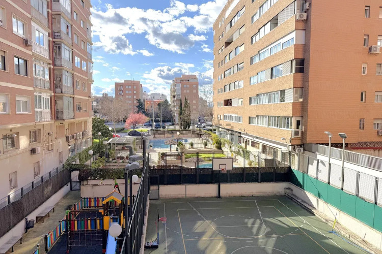 Piso en calle de San Ramón Nonato