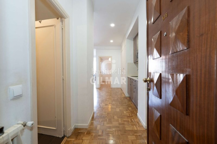 Piso se vende fantástico piso en altura ubicado en el corazón del barrio de Castilla, dentro del distrito de chamartín. con una superf en Madrid