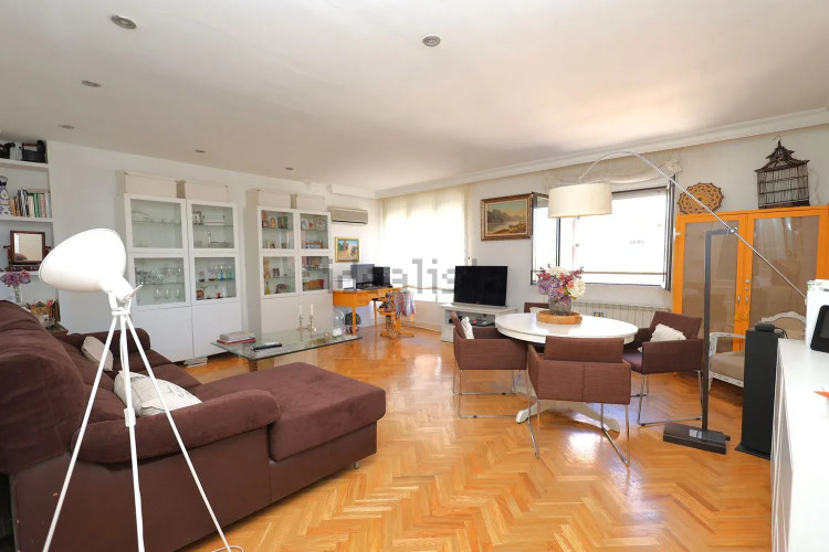 Piso en venta en Avenida de Burgos