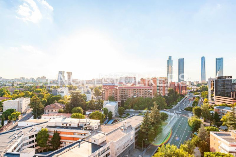 Apartamento exclusivo y luminoso piso en avenida de pio xii en Madrid