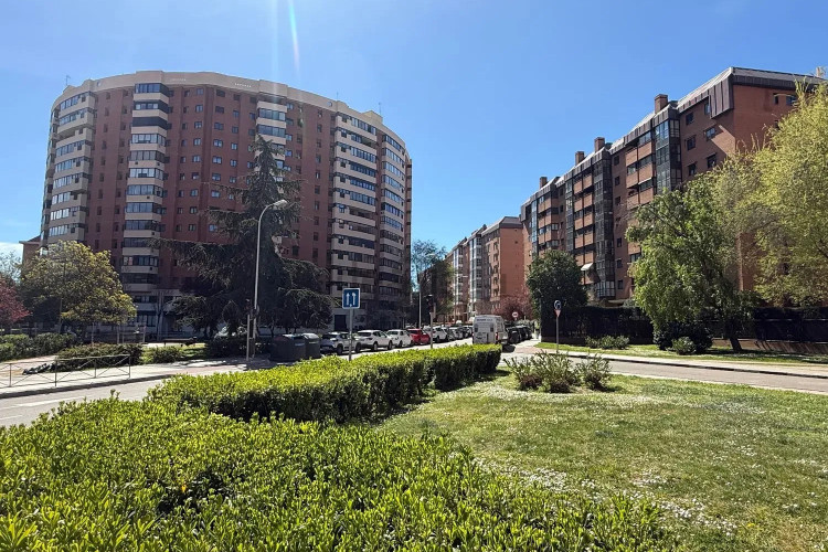 Piso en avenida de Pío XII