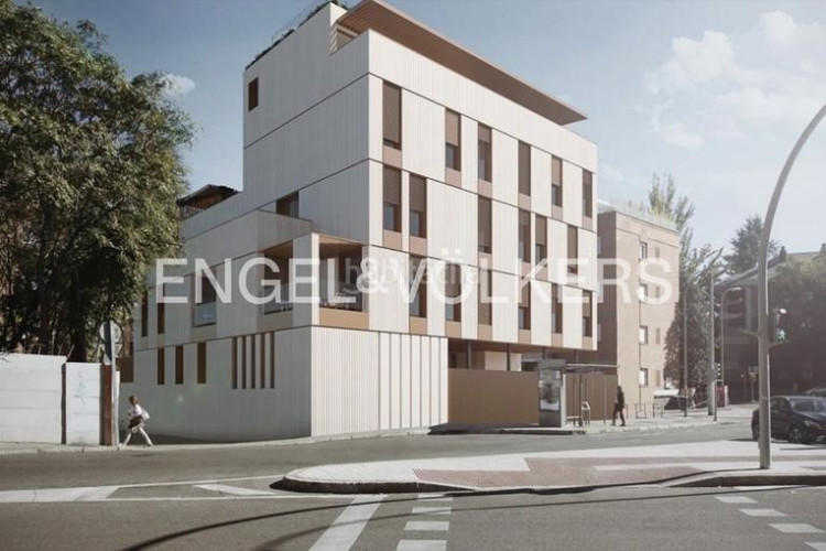Apartamento espectacular bajo con jardín de obra nueva en Madrid