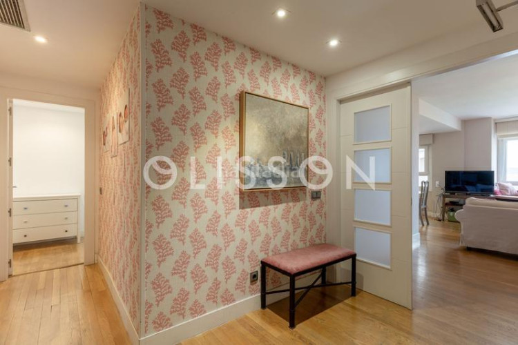 Piso luminosa vivienda con vistas panorámicas en nueva españa en Madrid