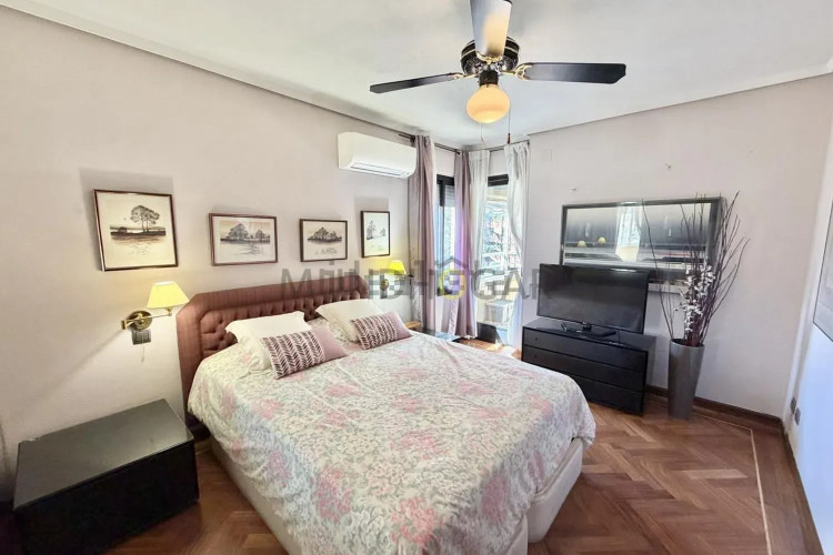 Piso en calle de Pastora Imperio