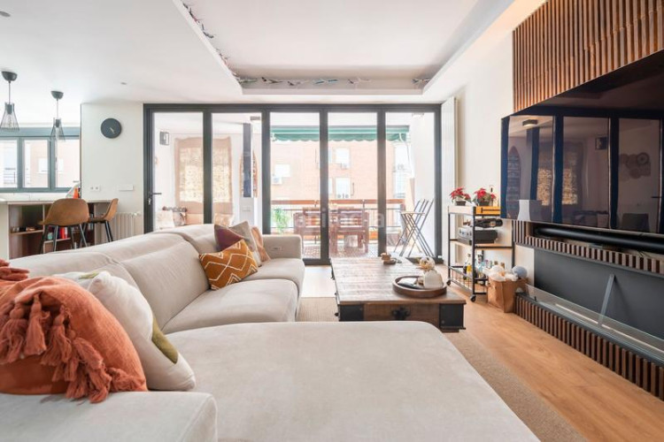 Piso  en venta en c. de núñez morgado en Castilla Madrid