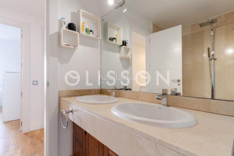 Piso luminosa vivienda con vistas panorámicas en nueva españa en Madrid