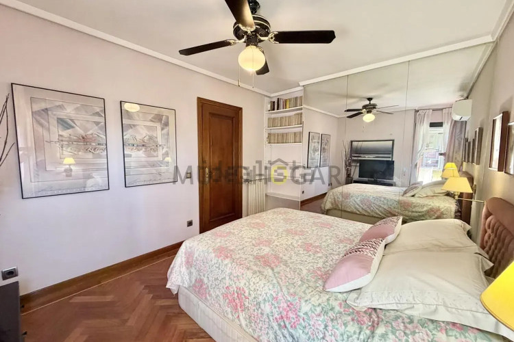 Piso en calle de Pastora Imperio