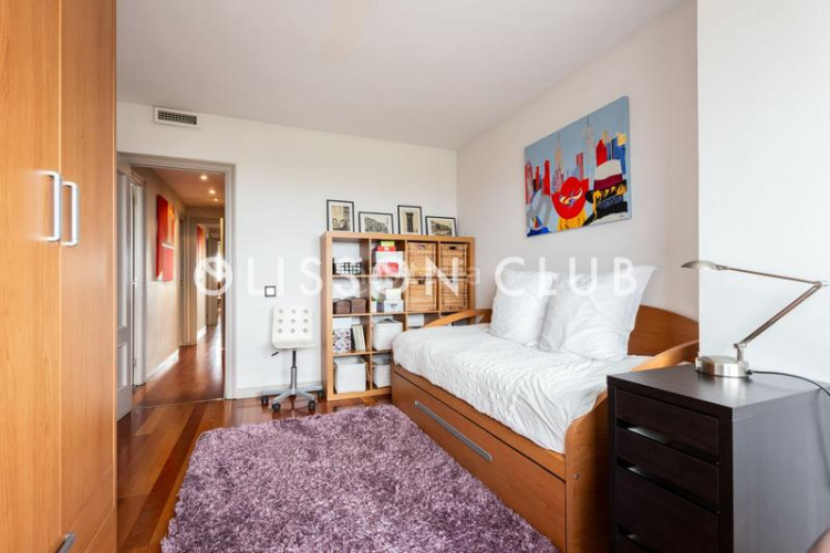 Ático exclusivo ático dúplex en chamartín, junto a nuevo norte terraza, luz y futuro en Madrid