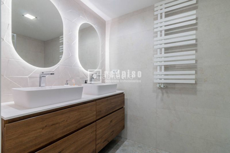 Piso fantástico apartamento en la avenida de burgos en Madrid