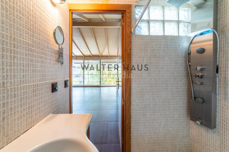 Chalet exclusivo chalet adosado con piscina y gran potencial en venta, en hispanoamérica, chamartín, en Madrid