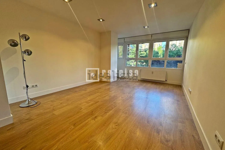 Piso en venta en Avenida de Burgos