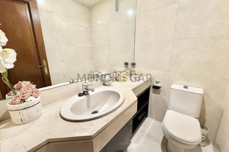 Piso en calle de Pastora Imperio